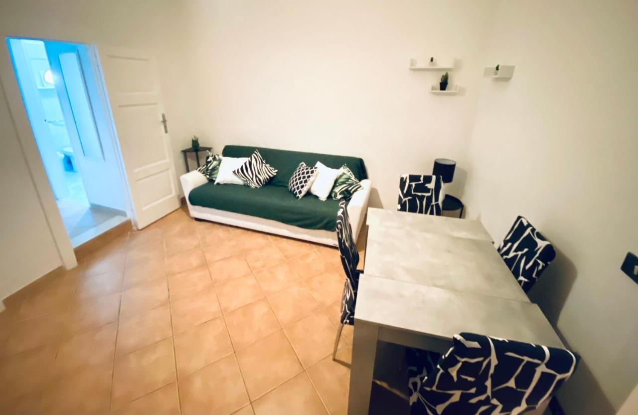 Skip Intro Apartment 陶尔米纳 外观 照片